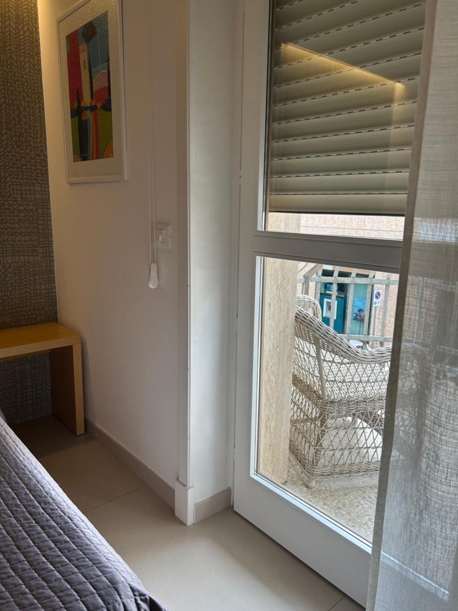 Tuile 34 Bed & Breakfast Лече Екстериор снимка