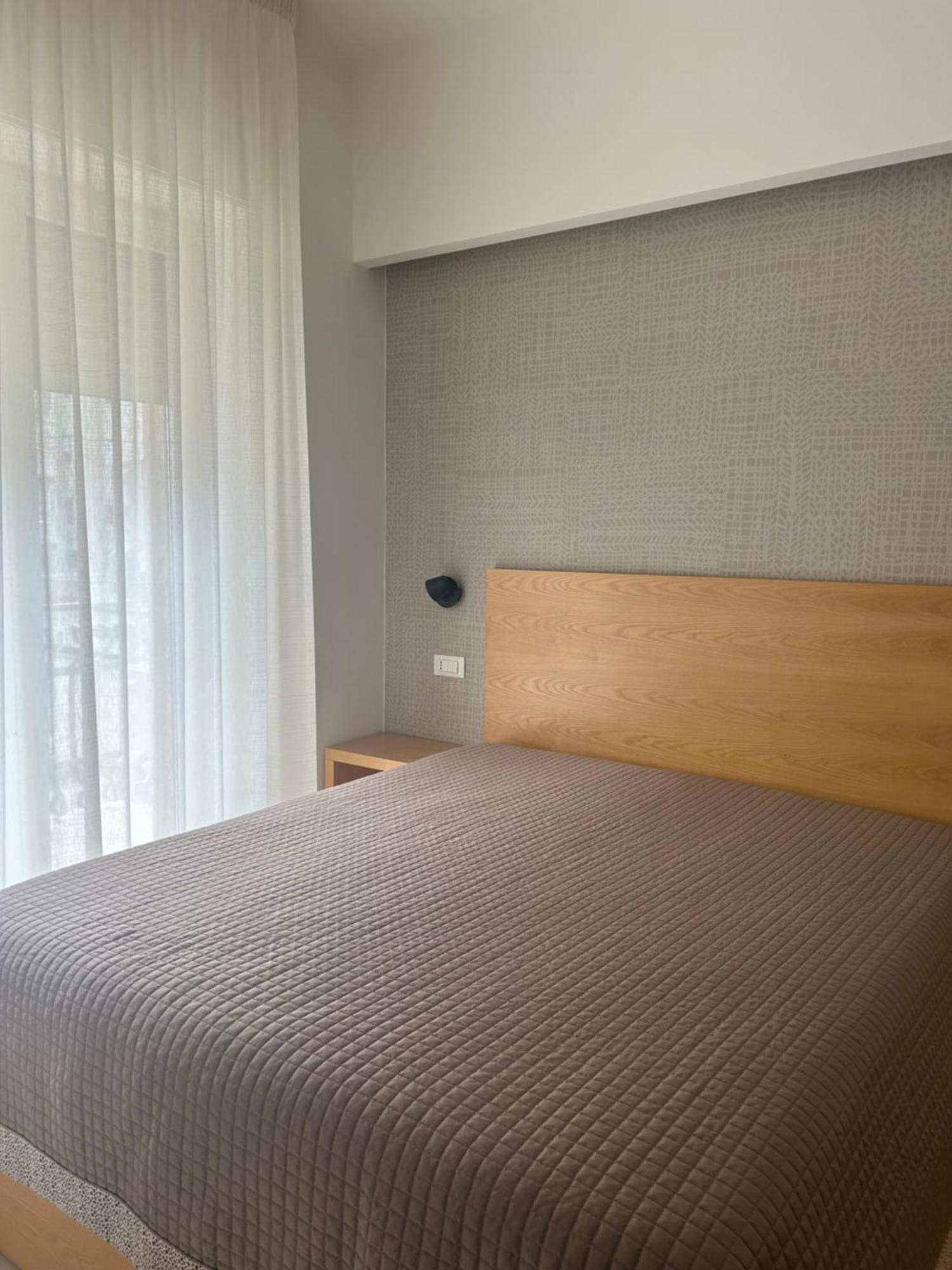 Tuile 34 Bed & Breakfast Лече Екстериор снимка