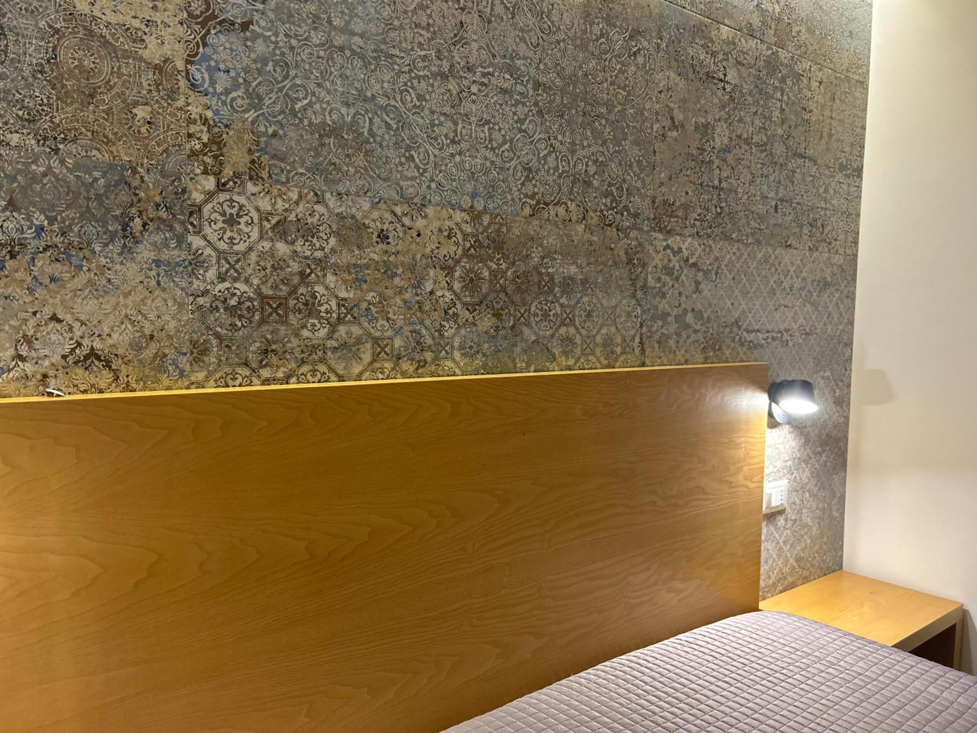Tuile 34 Bed & Breakfast Лече Екстериор снимка