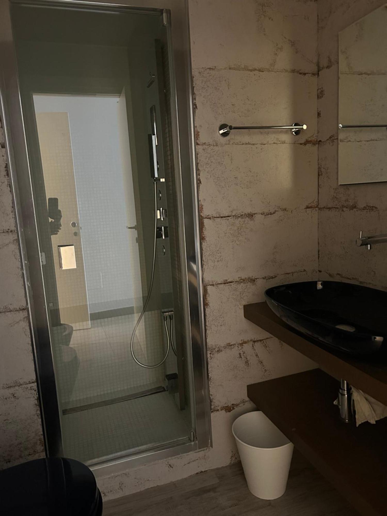 Tuile 34 Bed & Breakfast Лече Екстериор снимка