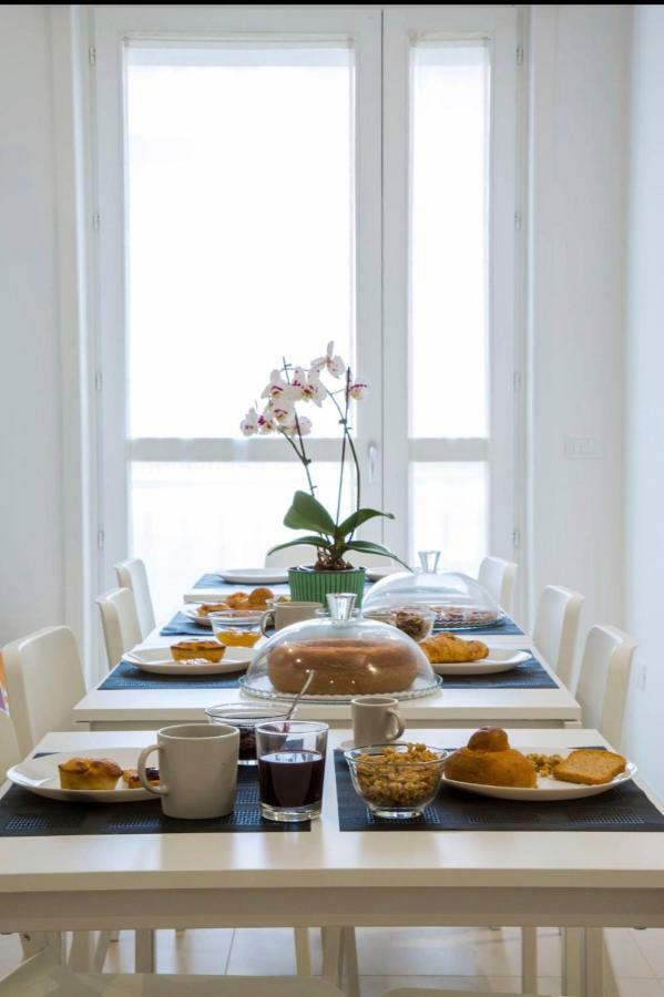 Tuile 34 Bed & Breakfast Лече Екстериор снимка