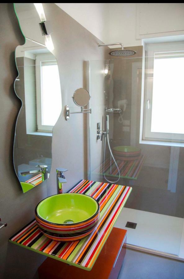 Tuile 34 Bed & Breakfast Лече Екстериор снимка