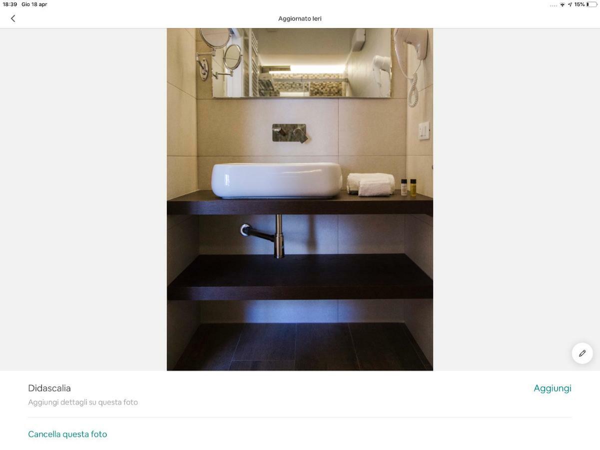 Tuile 34 Bed & Breakfast Лече Екстериор снимка