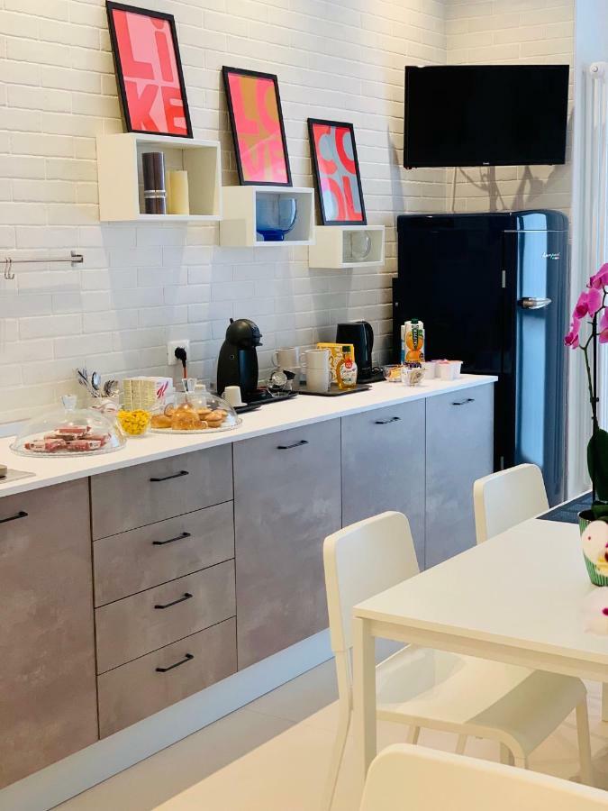 Tuile 34 Bed & Breakfast Лече Екстериор снимка
