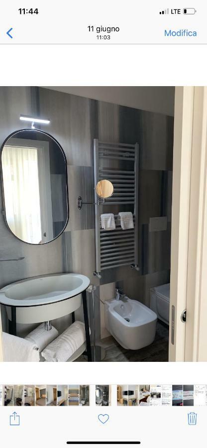 Tuile 34 Bed & Breakfast Лече Екстериор снимка